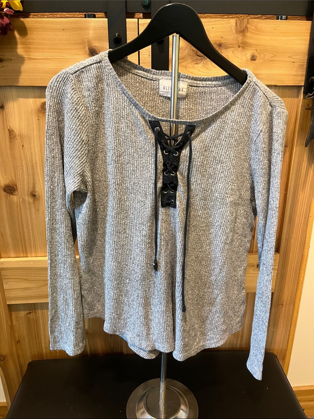 Olive & Oak Light Gray Ribbed Lace-Up Long Sleeve Tee